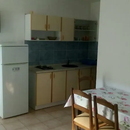 Mali Mate Apartman Tribalj