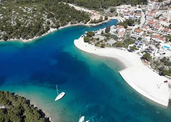 Mali Mate * Tribunj (Sibenik-Knin)