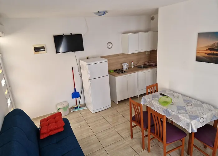 Apartment Mali Mate Tribunj (Sibenik-Knin)